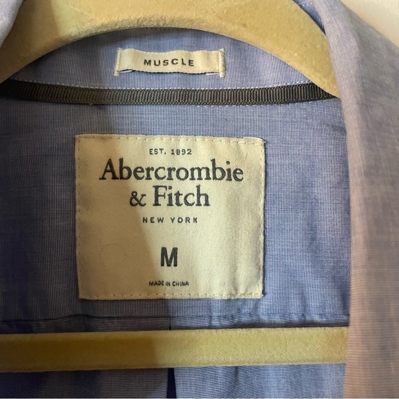 Abercrombie & Fitch Men’s Button Down Shirt Medium - Picture 5 of 5